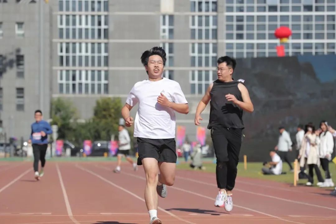 超燃超熱血！社科賽斯考研代表隊(duì)參加2023海淀街道首屆“同心杯”地區(qū)運(yùn)動(dòng)會(huì)！